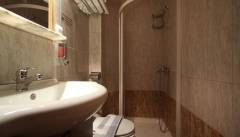 Sofia_Pension-Rhodes-Bathroom-3-754679-2-1000x570
